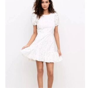 Yumi Kim Eyelet Dress Alicia White Size M Short Sleeve Lined Mini Ruffle Skirt